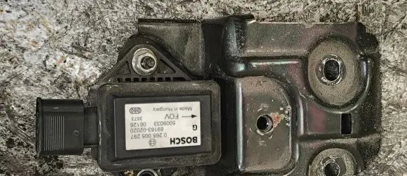 Toyota Avensis T250 ESP acceleration yaw rate sensor 8918302020