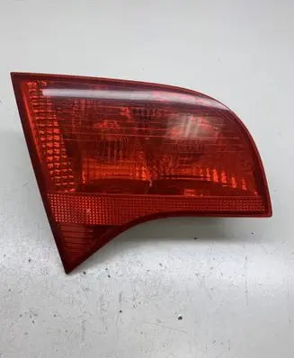 Audi A4 S4 B7 8E 8H Tailgate rear/tail lights 8E9945093