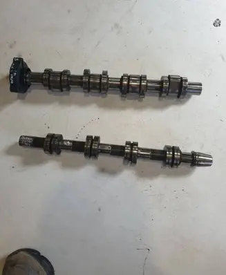 Skoda Octavia Mk2 (1Z) Camshaft 03G109527A