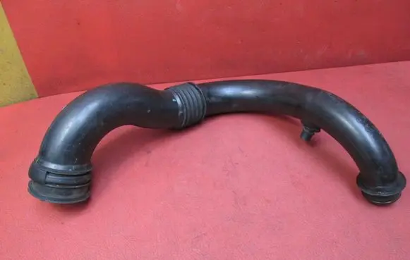 Renault Espace III Intercooler hose/pipe 8200008515G