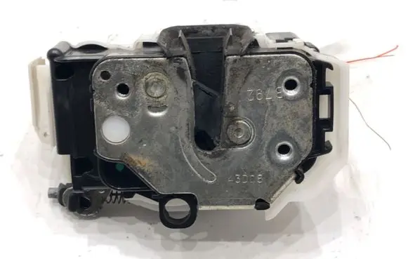 Fiat Qubo Front door lock 1361747080