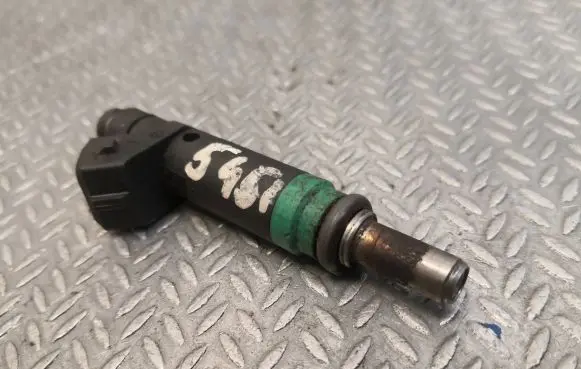 BMW 5 E60 E61 Fuel injector 7525721