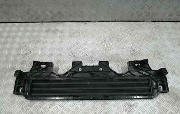 Audi e-tron Intercooler air channel guide 4KE807771A