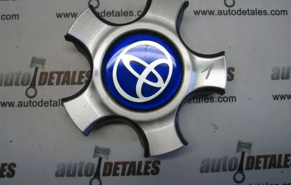 Toyota Avensis Verso Original wheel cap