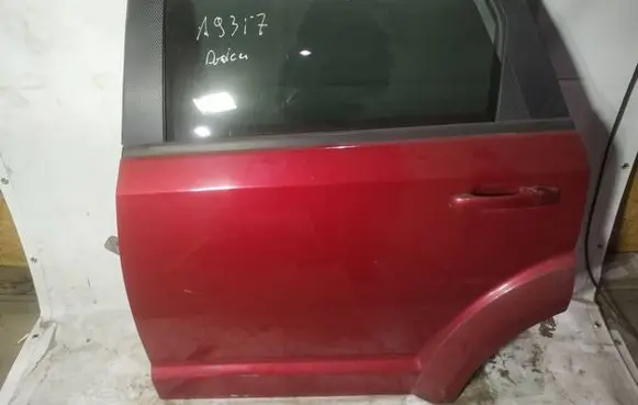 Dodge Journey Rear door raudonos