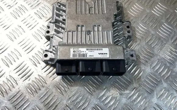 Volvo S80 Engine control unit/module 31336712 S180134102A S180134102