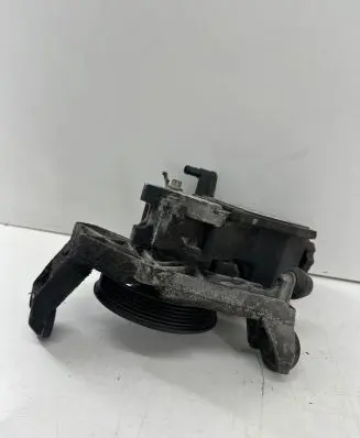 Mercedes-Benz C W203 Power steering pump