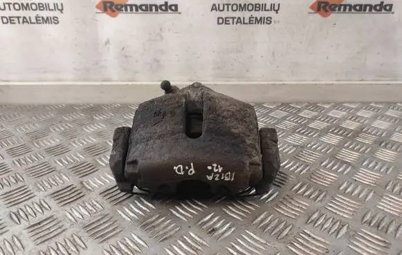 Seat Ibiza IV (6J,6P) Front brake caliper