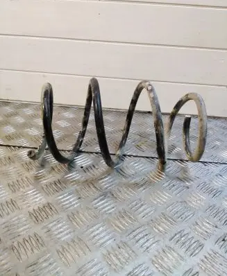 BMW 5 E39 Front coil spring