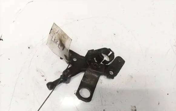Skoda Octavia Mk2 (1Z) Engine mounting bracket 03g103941m