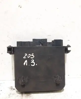 Mercedes-Benz C W203 Door control unit/module 2038206526 351369