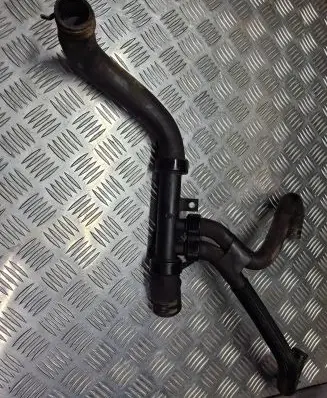 Opel Vivaro Engine coolant pipe/hose