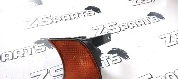 BMW 5 E34 Front indicator light