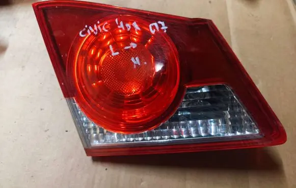 Honda Civic Tailgate rear/tail lights P5376L