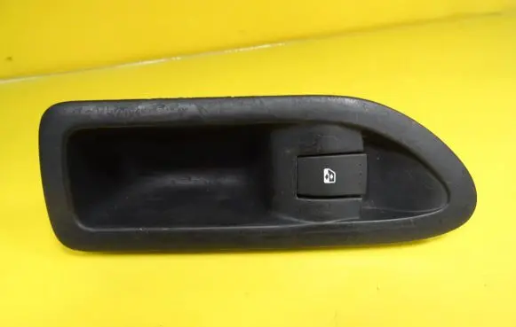 Renault Laguna II Electric window control switch 8200016014