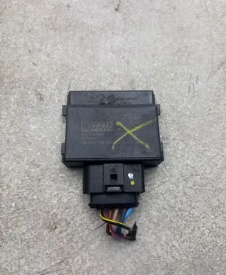 Audi A4 S4 B9 Fuel injection pump control unit/module 8W0906121B 8K0906121B