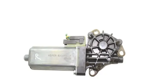 Mercedes-Benz CLS C219 Seat adjustment motor 0390203002