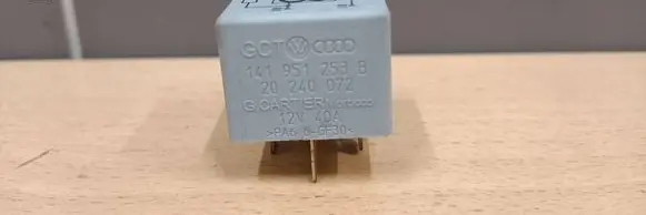 Volkswagen PASSAT B5 Other relay 141951253B 20240072