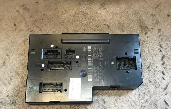 Mercedes-Benz E W212 Central body control module A2129021201