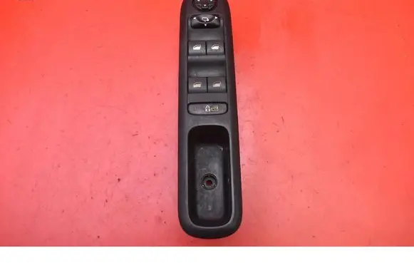 Peugeot 3008 I Electric window control switch 96650621ZD