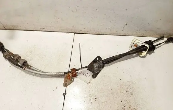 Gear shift cable linkage