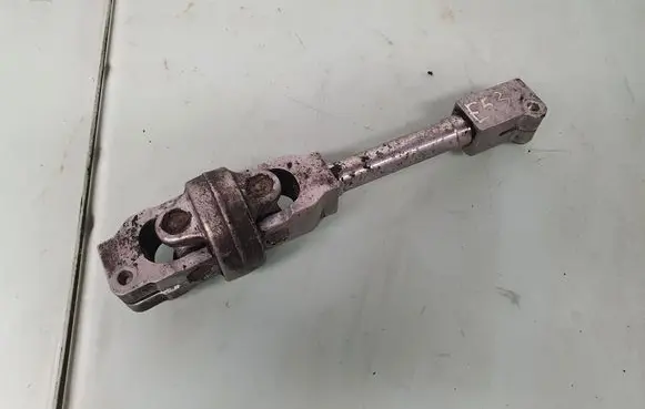 BMW X5 E53 Steering column universal joint 6762277 32306762277