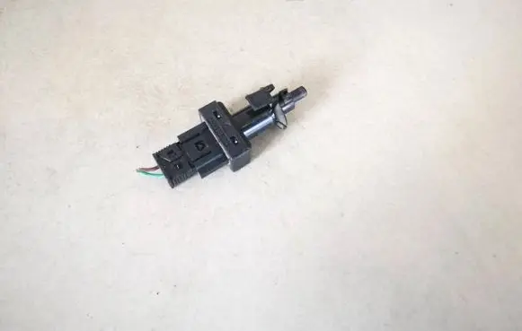 Brake pedal sensor switch