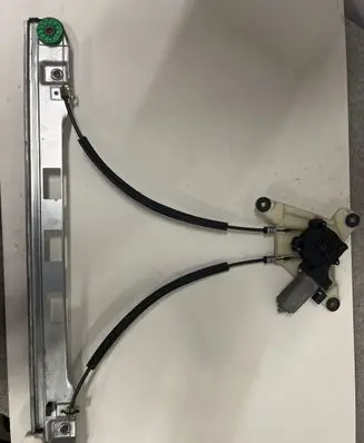 Renault Master III Front door window regulator with motor 807200008R