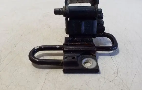 Audi A6 S6 C6 4F Front door lower hinge 