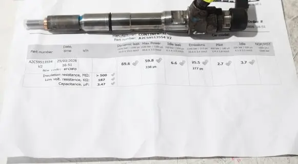 Volkswagen Golf IV Fuel injector 03L130277B