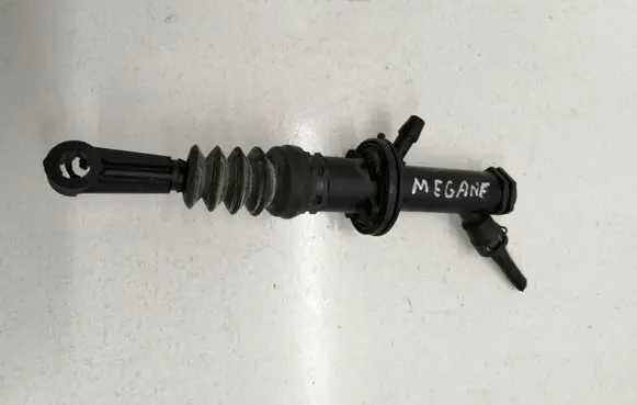 Renault Megane II Clutch master cylinder 8200151770
