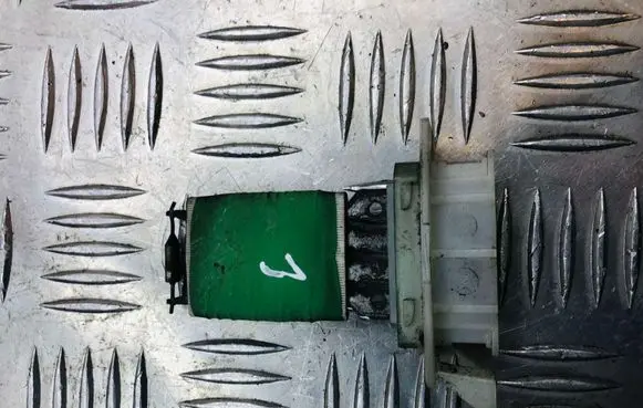 Volkswagen Eos Heater blower motor/fan resistor