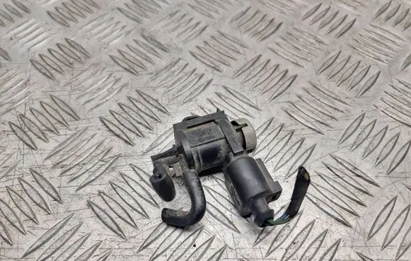 Volkswagen PASSAT B6 Turbo solenoid valve 1J0906283C