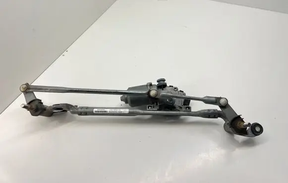Front wiper linkage and motor