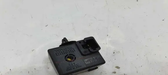 Lexus IS 220D-250-350 Other relay 8665248010 0689003980