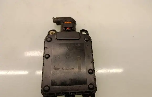 Peugeot 5008 II Distronic sensor radar 9829009680