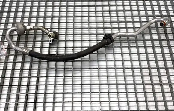 Ford Kuga I Air conditioning (A/C) pipe/hose