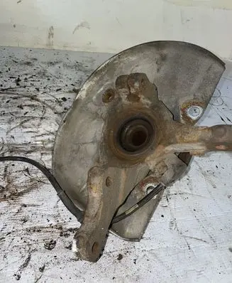 Mitsubishi Space Star Front wheel hub