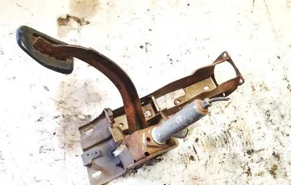 Audi 100 200 5000 C3 Clutch master cylinder