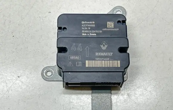 Renault Captur Airbag control unit/module 985107400R A2C97888000 00H0020500470131