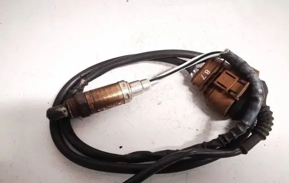Audi A6 S6 C5 4B Lambda probe sensor 0258003757 0258003758