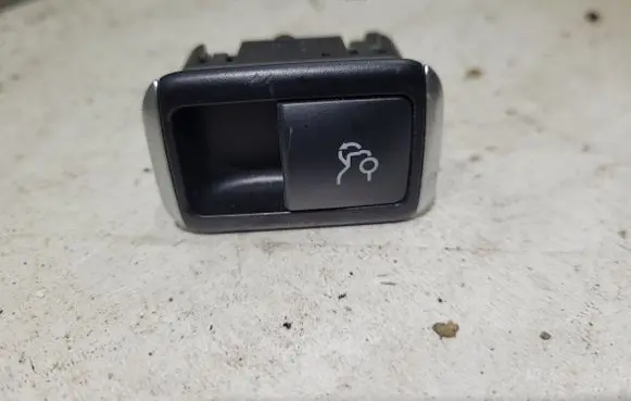 Mercedes-Benz E C207 W207 Tailgate opening switch 