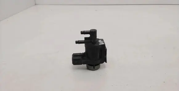 Volkswagen II LT Turbo solenoid valve 1J0906283A