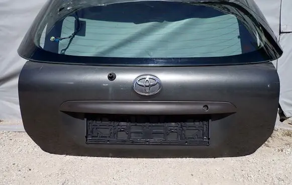 Toyota Corolla E120 E130 Tailgate/trunk/boot lid 1C3