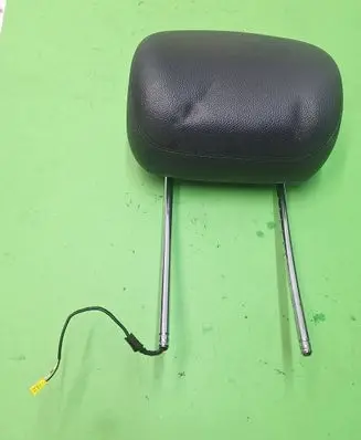 Mercedes-Benz E W211 Front seat headrest 19007b