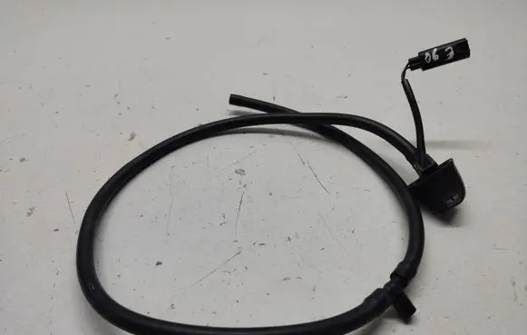 BMW 3 E90 E91 Windshield washer spray nozzle 8365385 1963658