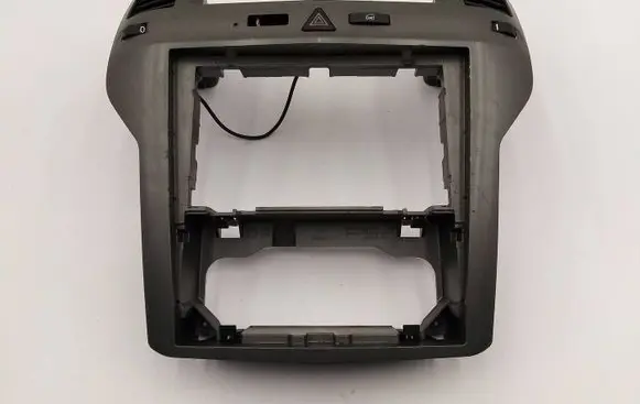 Opel Zafira B Radio/GPS head unit trim 13162556
