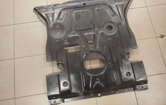 Mercedes-Benz GL X166 Pickup box liner A1665240585