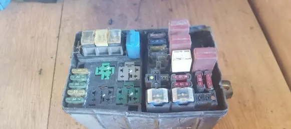 Ford Mondeo MK I Fuse box set 93bg14411ac