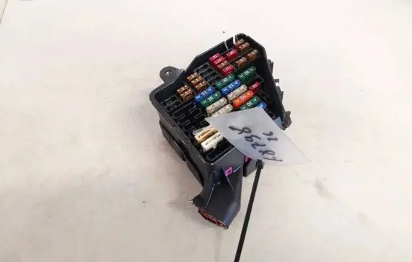 Audi A6 S6 C6 4F Fuse box set